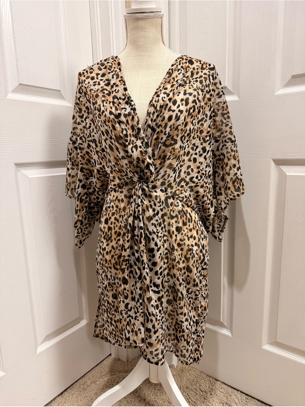 Women’s Leopard Print Cover-Up / Tunic Dress – Size Large (Tag Removed)